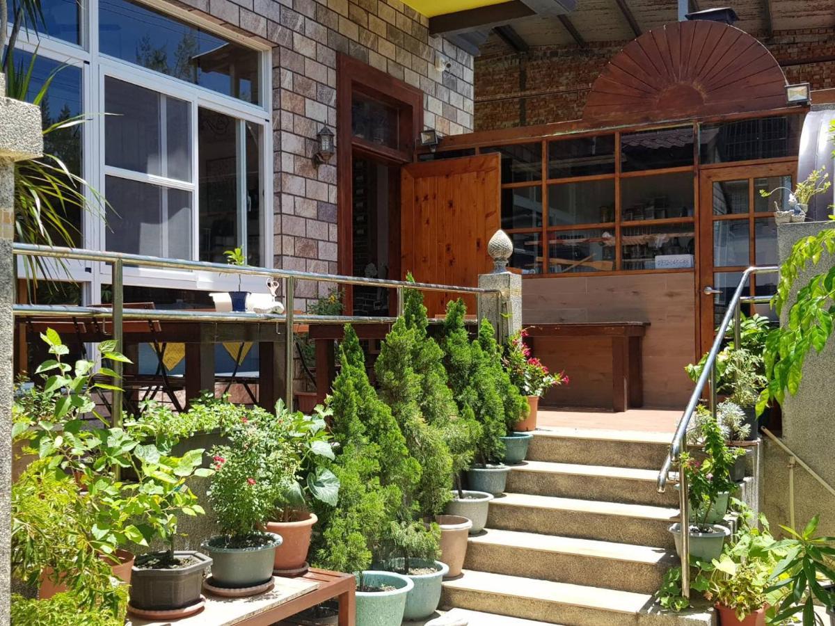 La Fleur Bnb & Restaurant Heng-ch'un Екстериор снимка